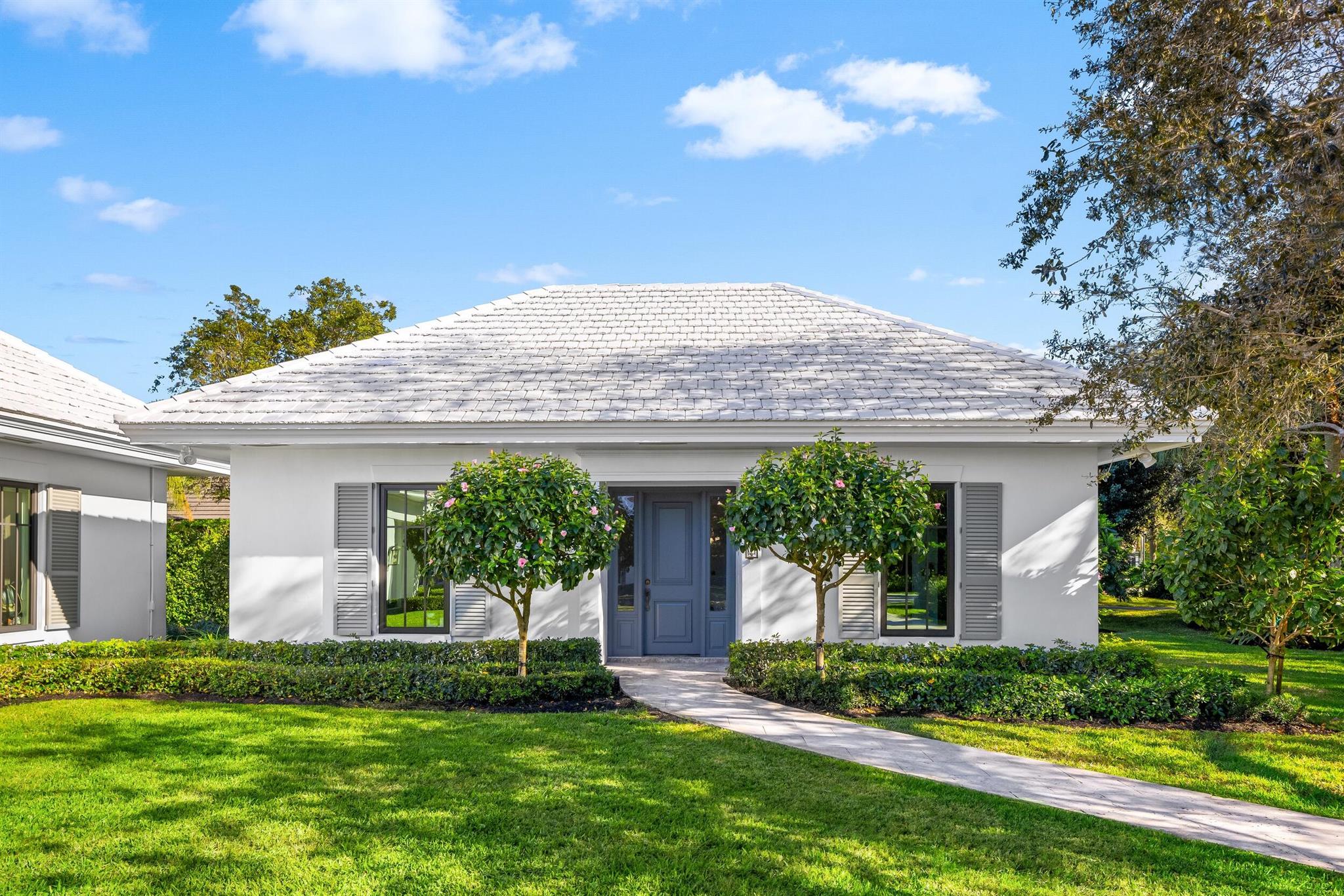 VILLAGE OF GOLF - Residential