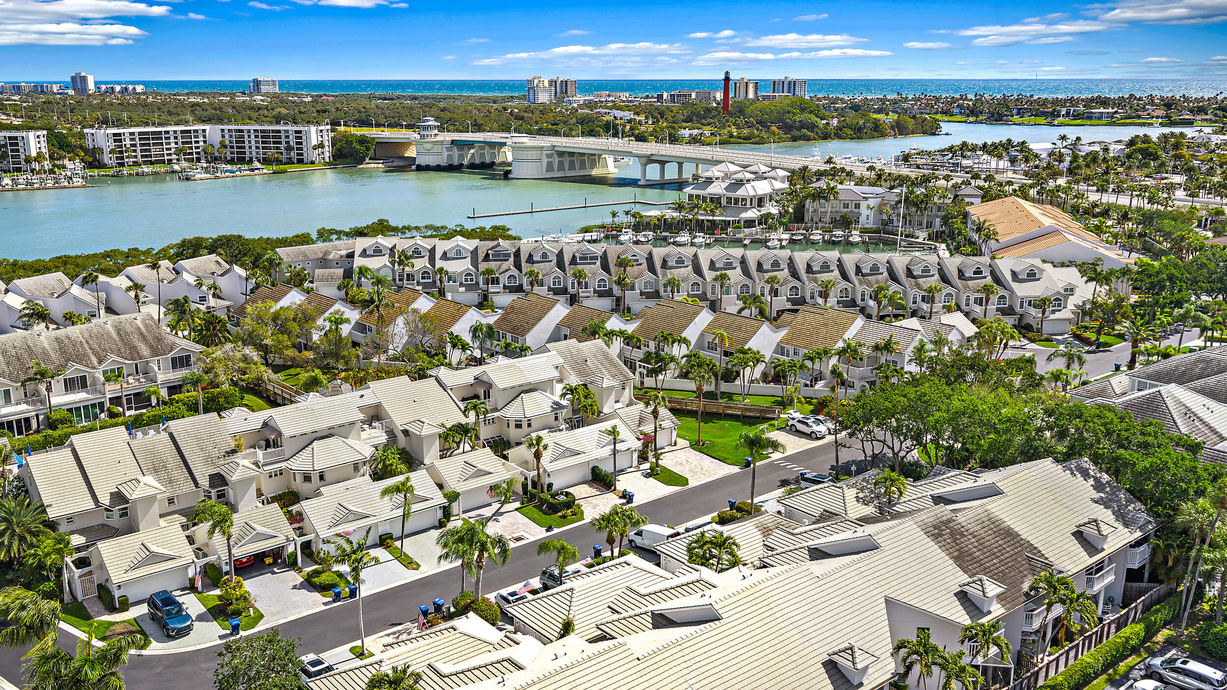 1000 N Us Highway 1 652