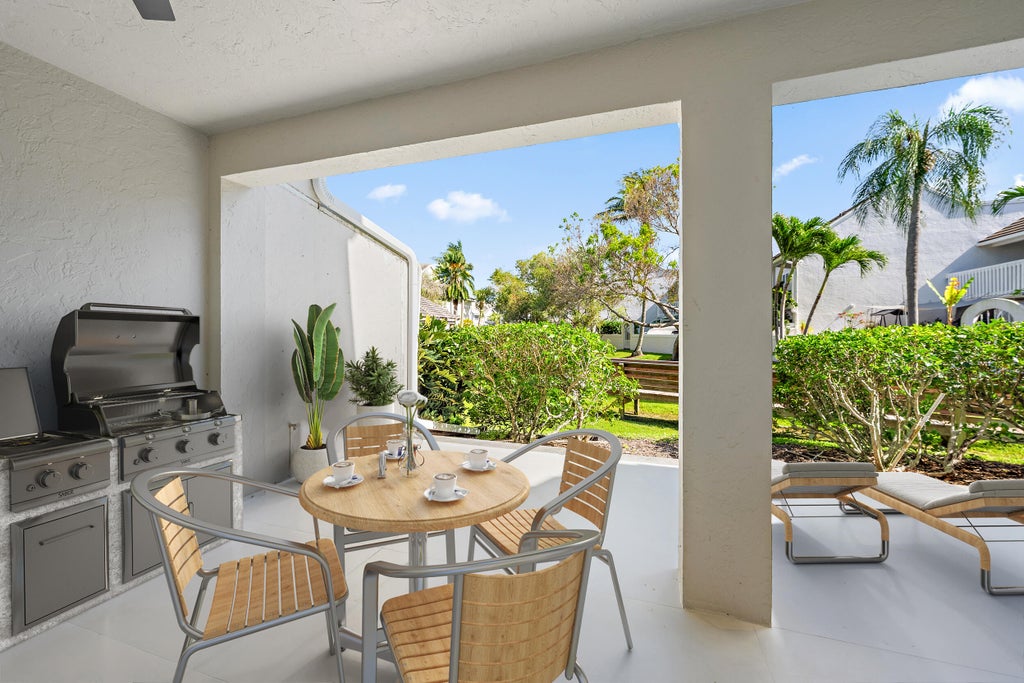 Photo of 1000 N Us Highway 1 #652, Jupiter, FL 33477 (MLS # R11164364)