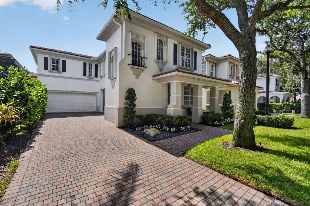 Photo of 334 October Street, Palm Beach Gardens, FL 33410 (MLS # B26048421)