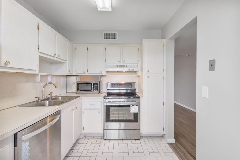 Photo of 4080 Tivoli Court #302, Lake Worth, FL 33467 (MLS # R11111564)