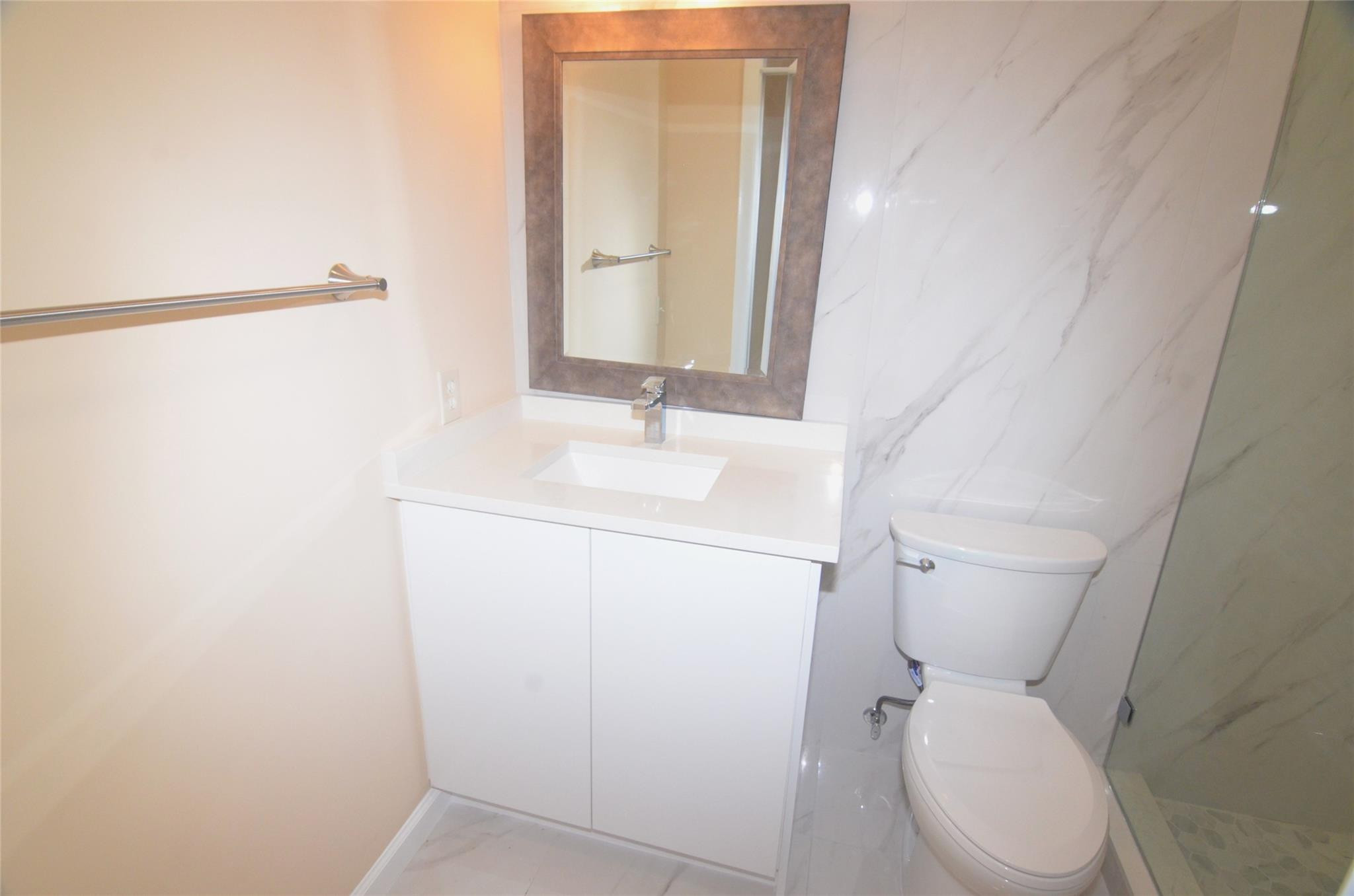 HAPPY VALLEY FARM - Residential Lease