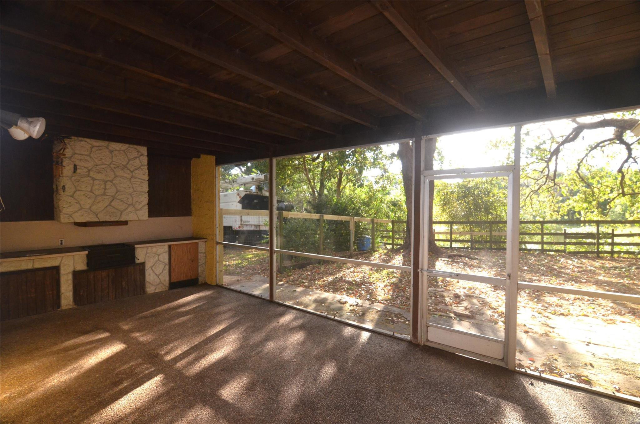 HAPPY VALLEY FARM - Residential Lease