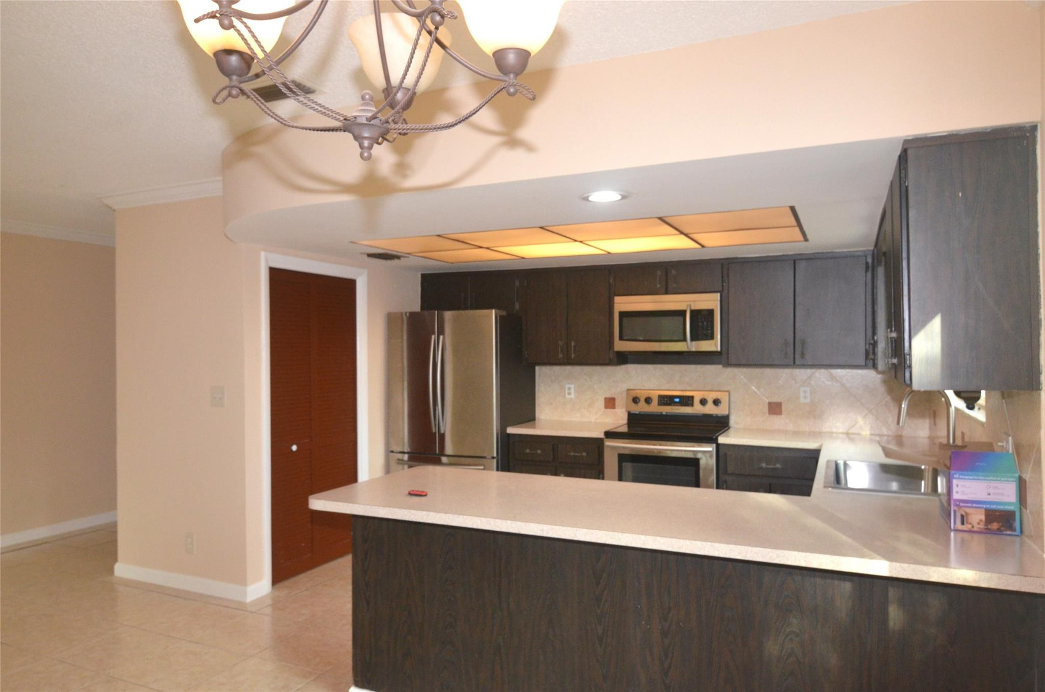 HAPPY VALLEY FARM - Residential Lease