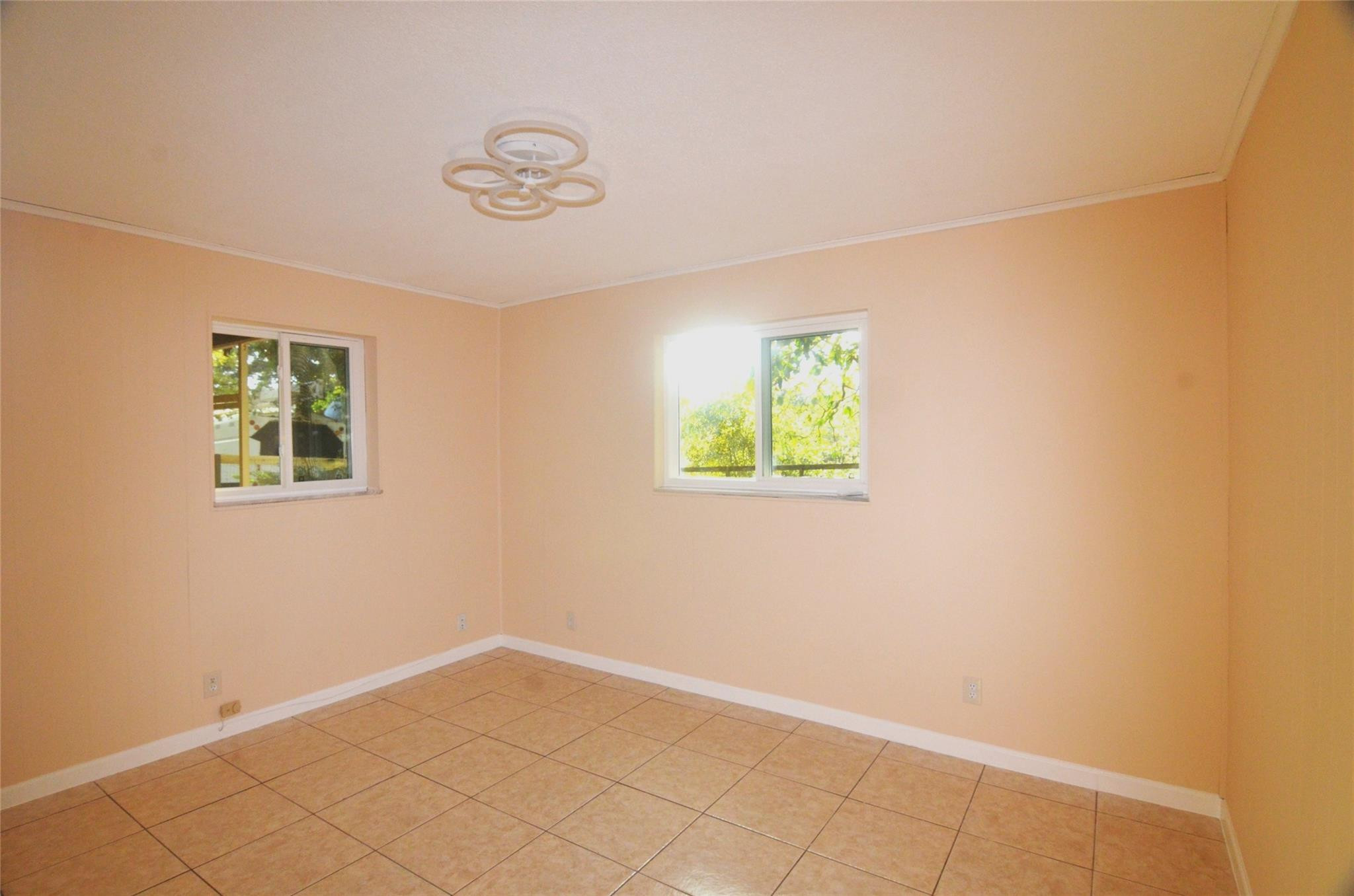 HAPPY VALLEY FARM - Residential Lease