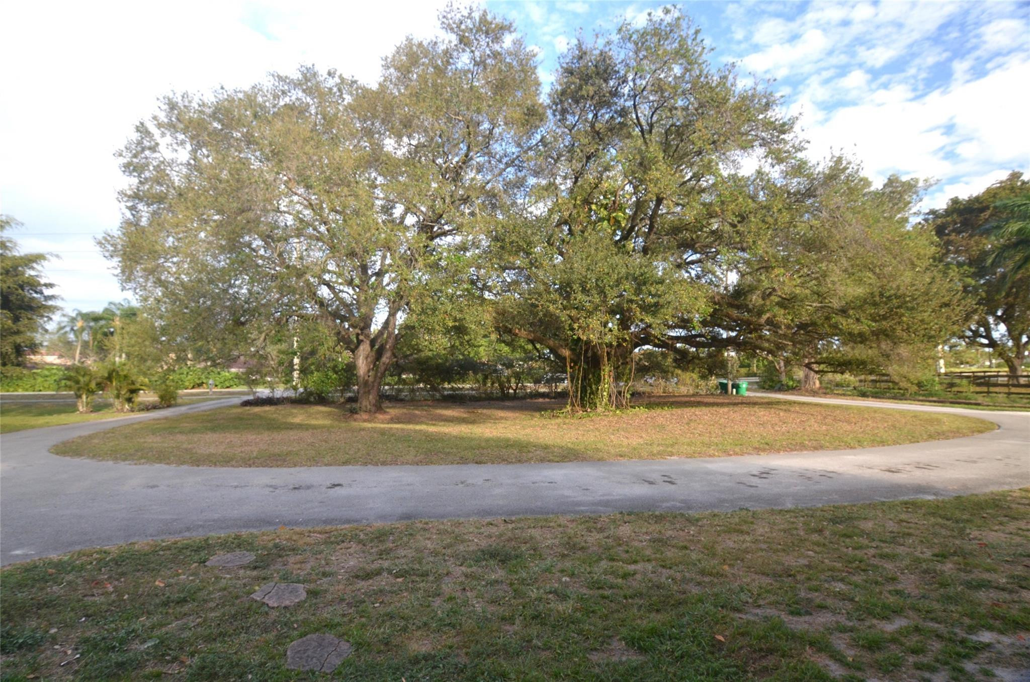 HAPPY VALLEY FARM - Residential Lease