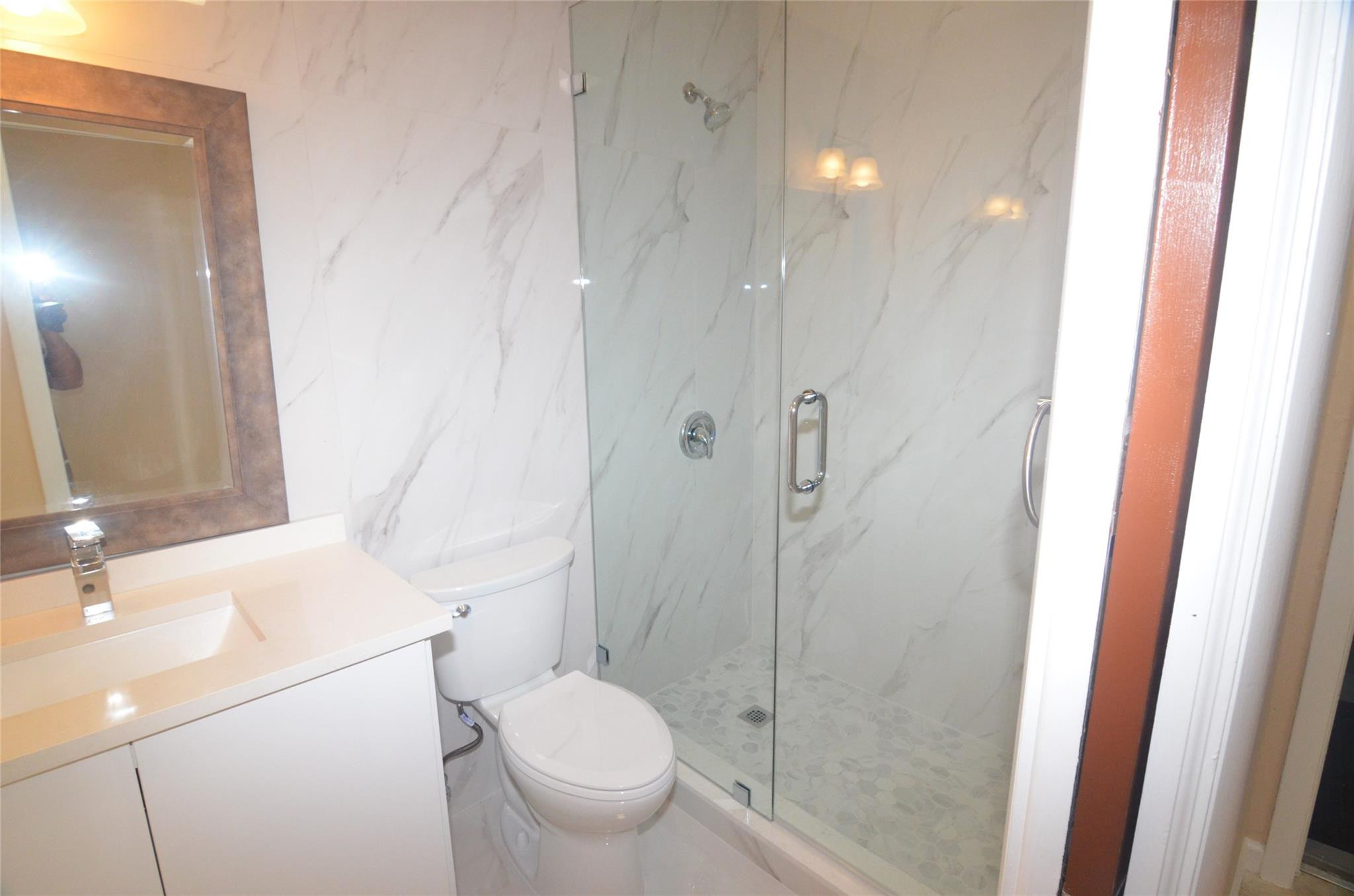 HAPPY VALLEY FARM - Residential Lease