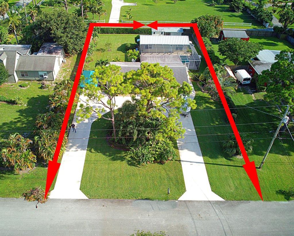 Photo of 4912 S Kay Street, Palm Beach Gardens, FL 33418 (MLS # R10733329)