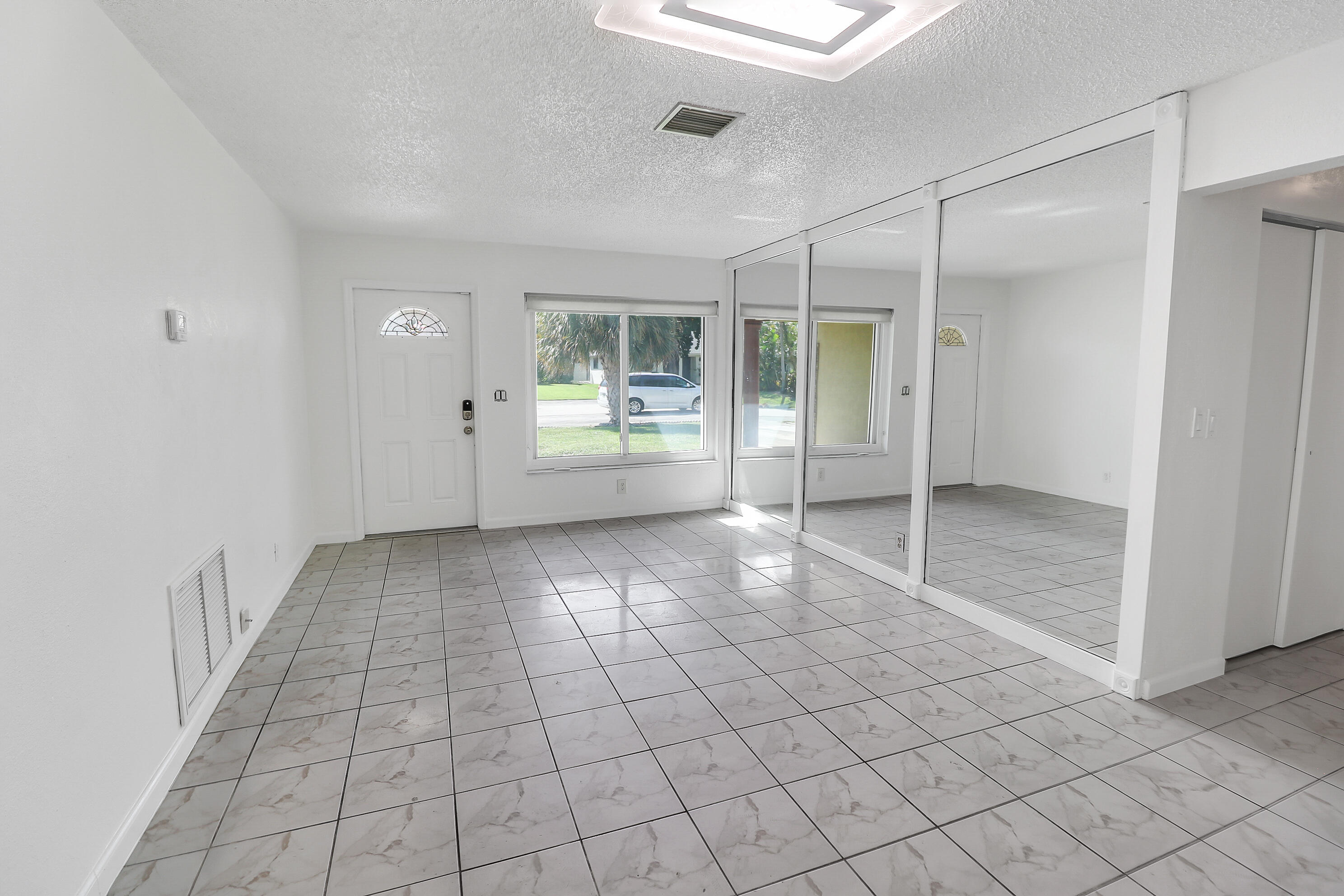 2233 NW 3rd Avenue