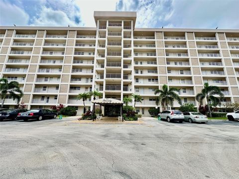 2671 S Course Drive 802 Pompano Beach FL 33069