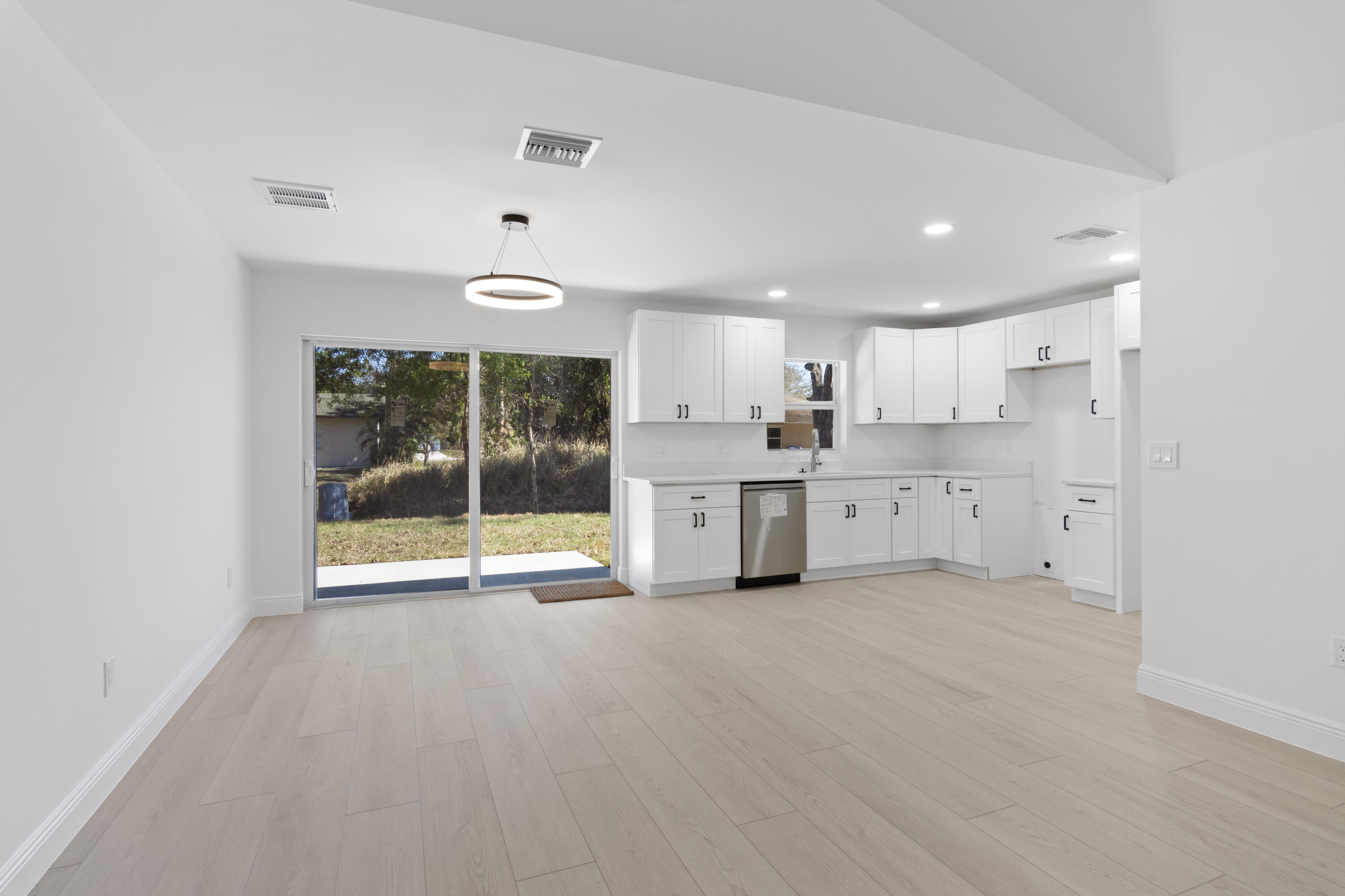 CAVALIER ESTATES SUB - Residential