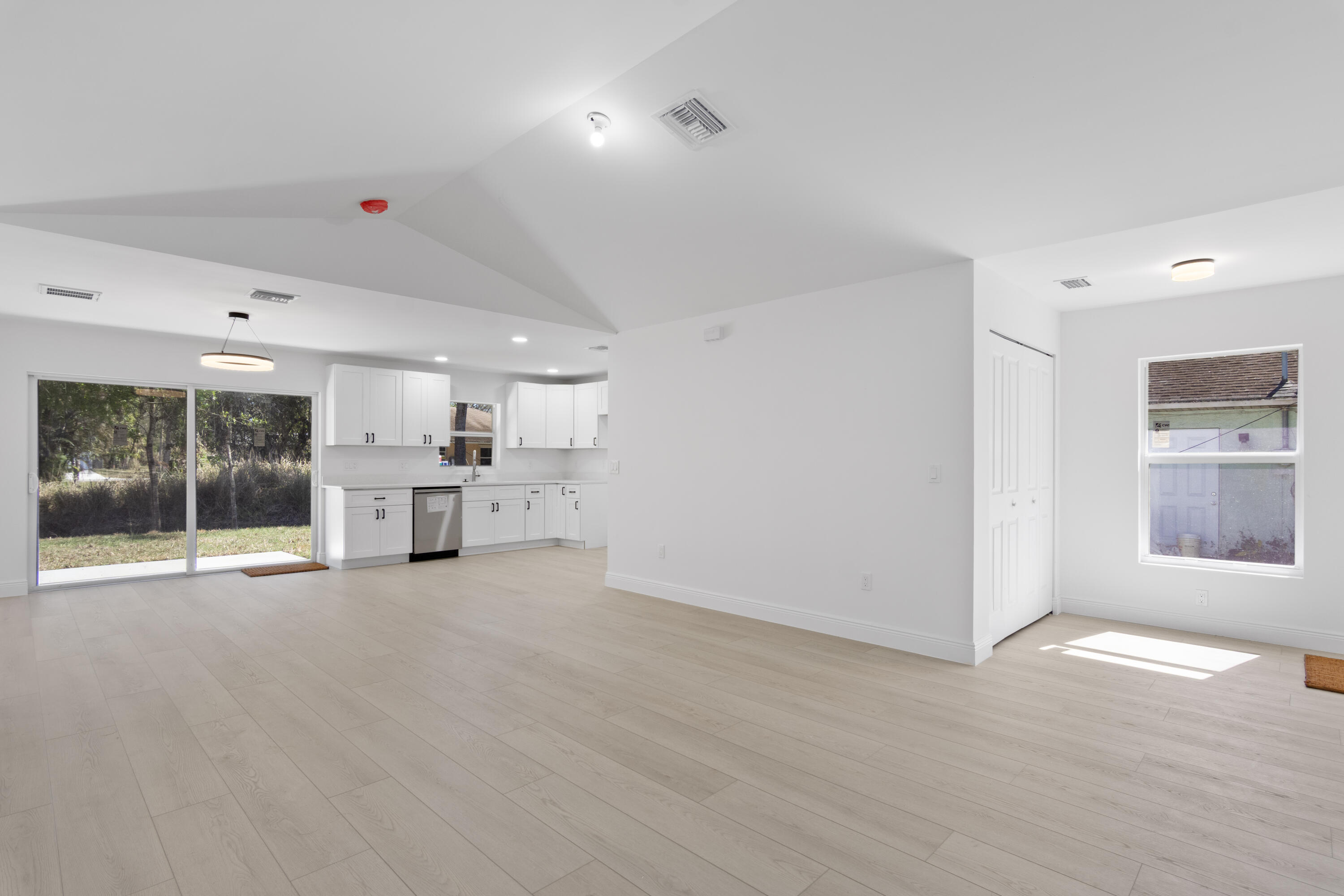 CAVALIER ESTATES SUB - Residential