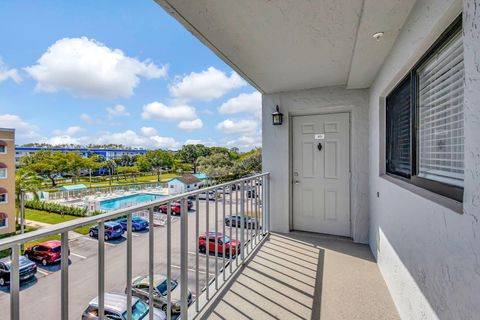 A home in Lake Worth