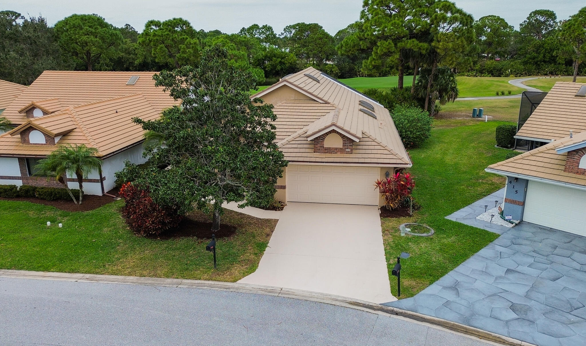 PRESIDENTIAL COVE - Residential