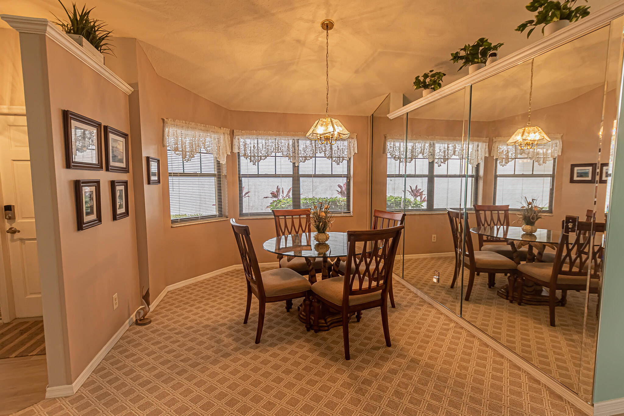 PRESIDENTIAL COVE - Residential