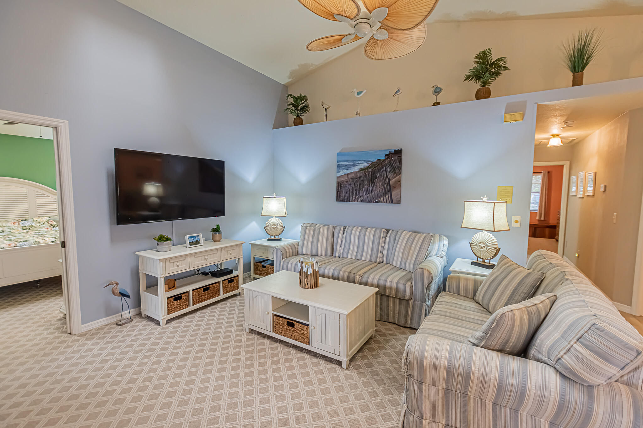 PRESIDENTIAL COVE - Residential