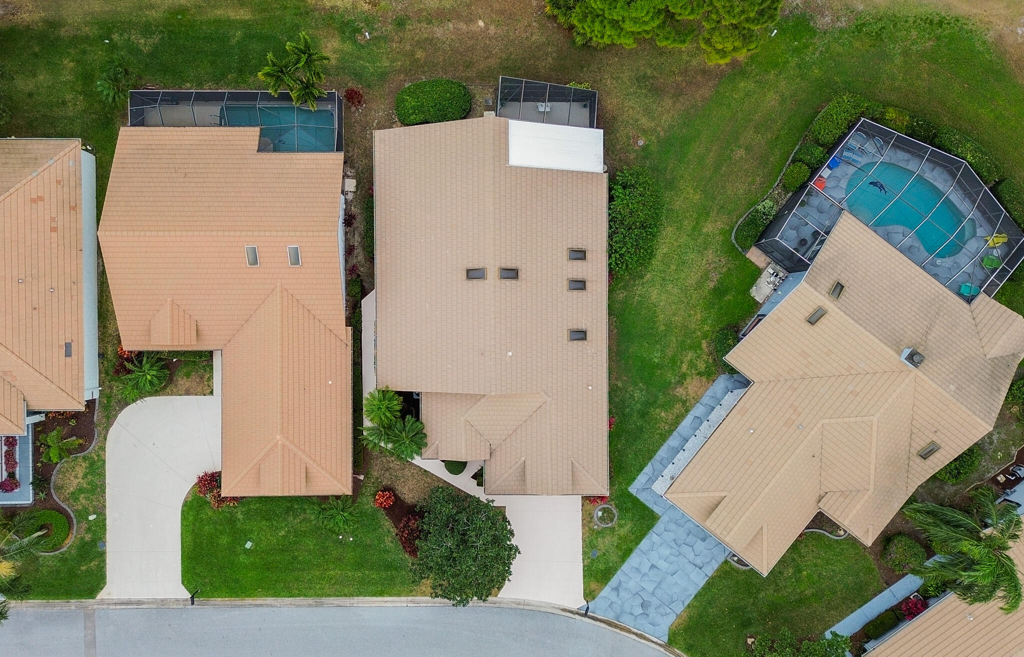 PRESIDENTIAL COVE - Residential