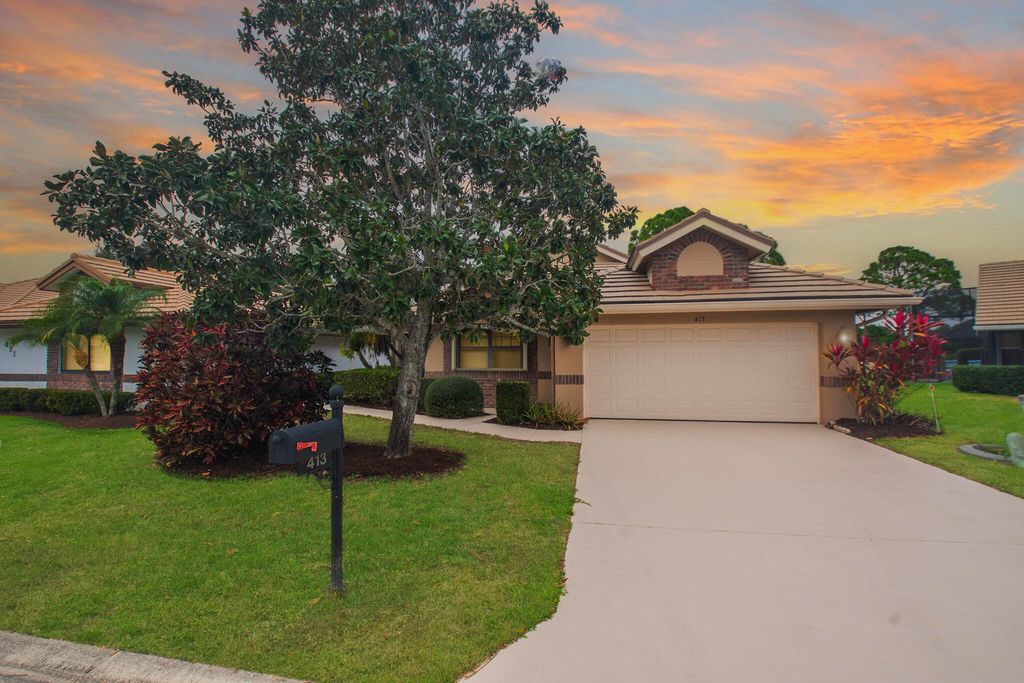 Photo of 413 SW Jefferson Circle, Port Saint Lucie, FL 34986 (MLS # R11153960)