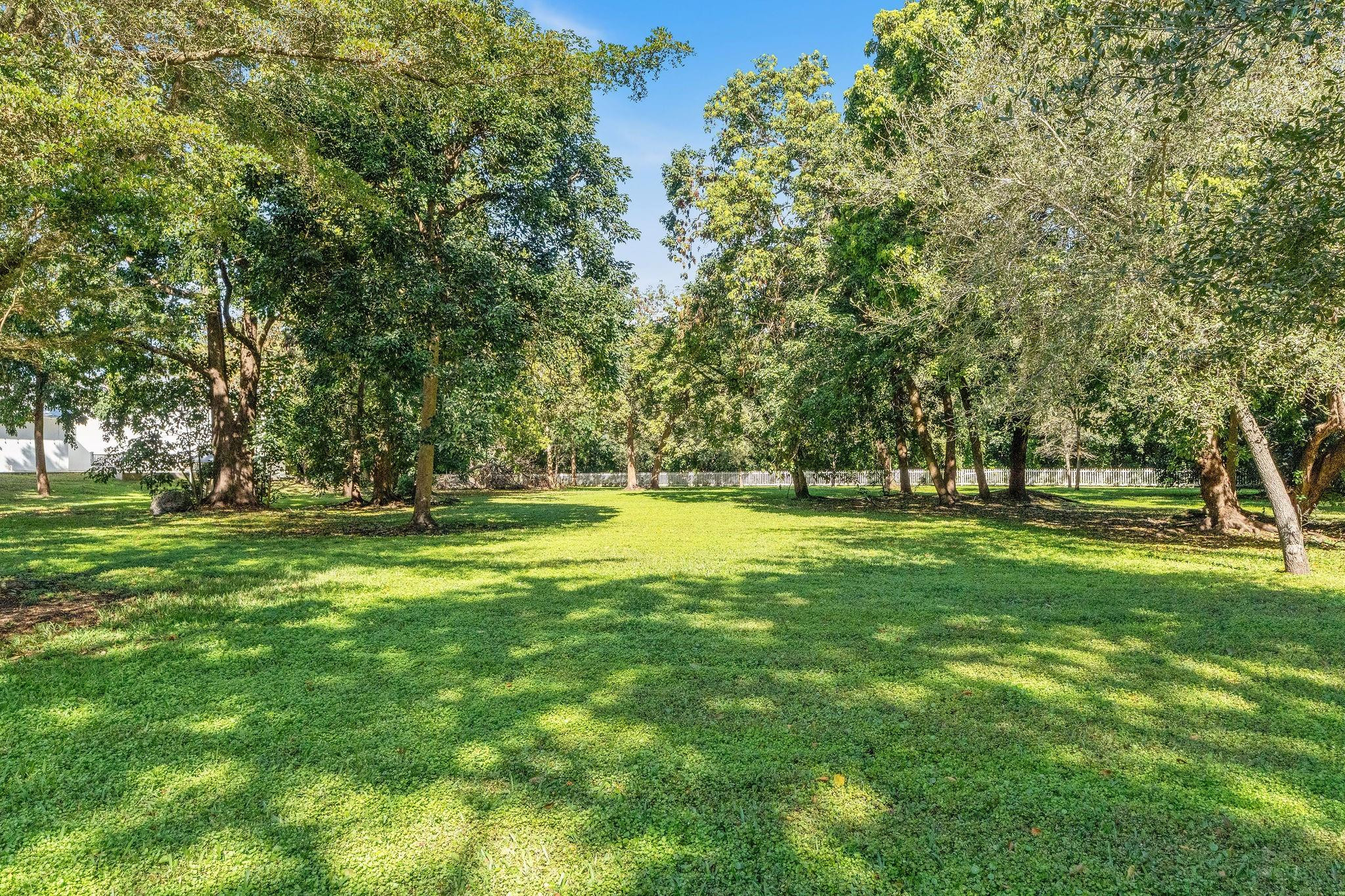 SUNSHINE RANCHES - Residential