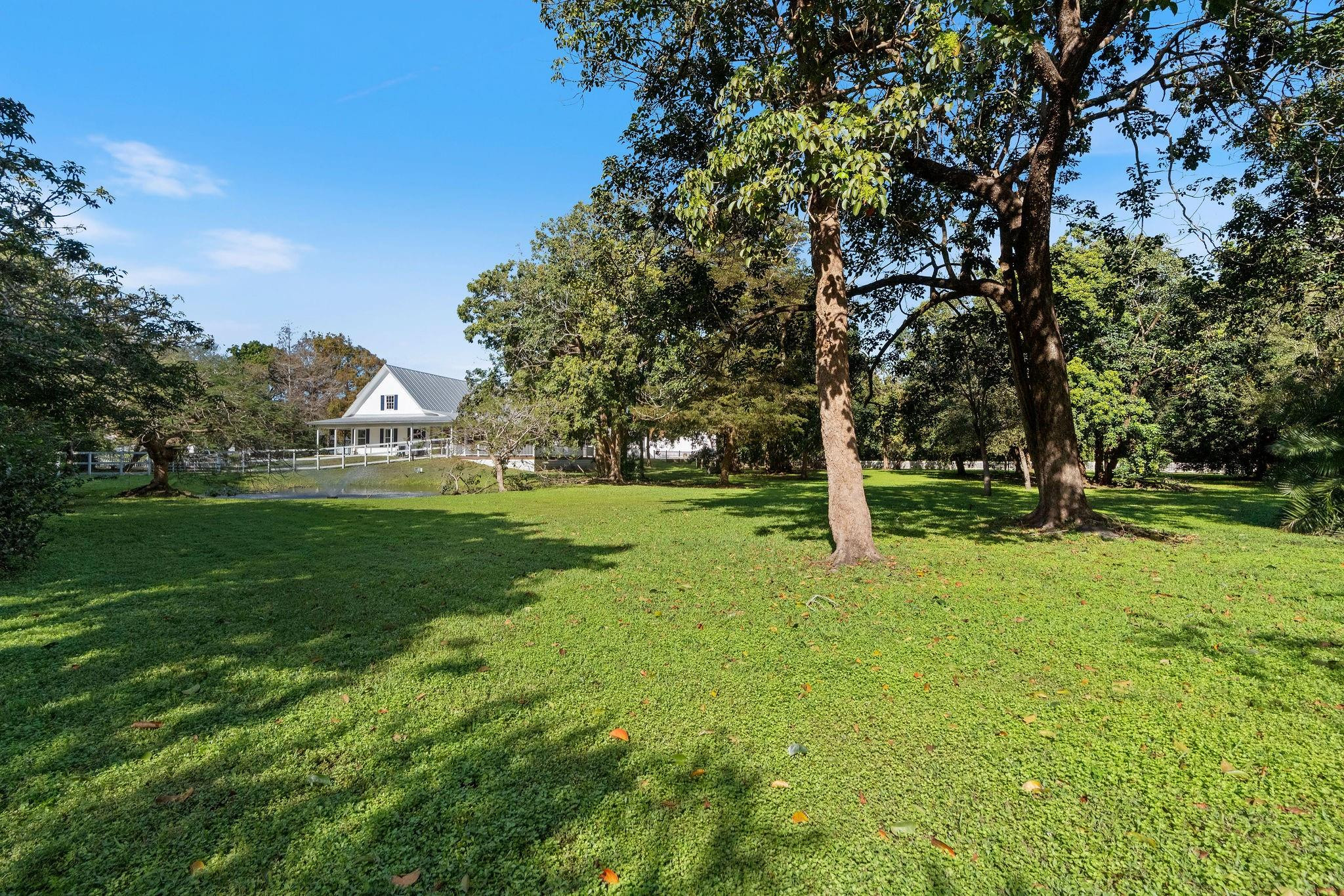 SUNSHINE RANCHES - Residential