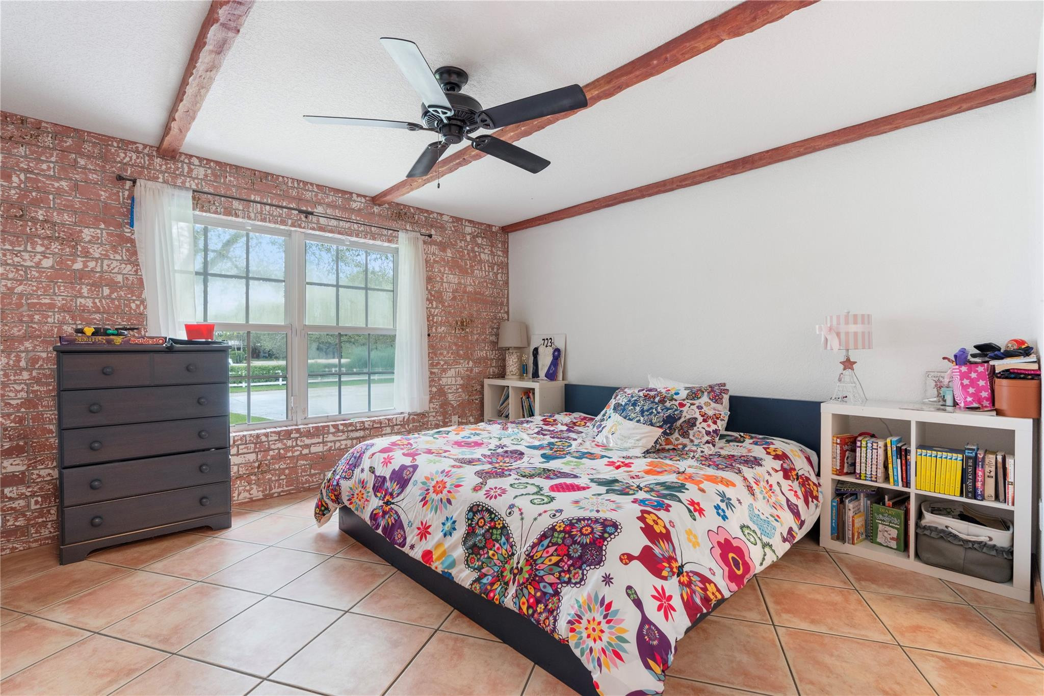 SUNSHINE RANCHES - Residential