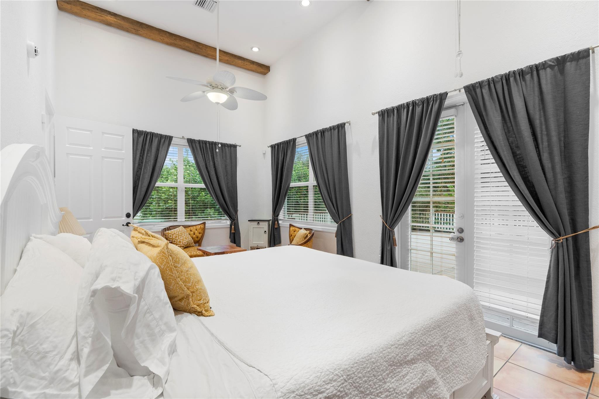 SUNSHINE RANCHES - Residential