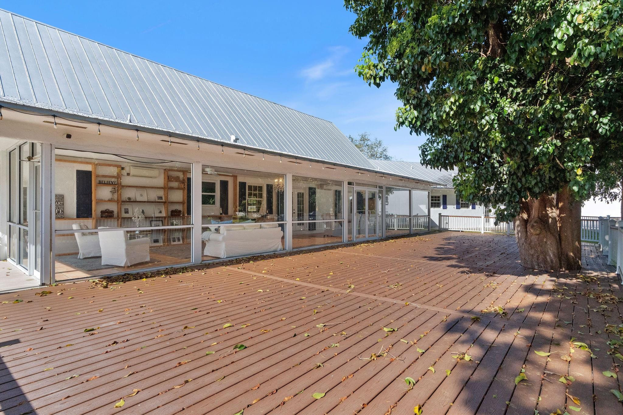 SUNSHINE RANCHES - Residential