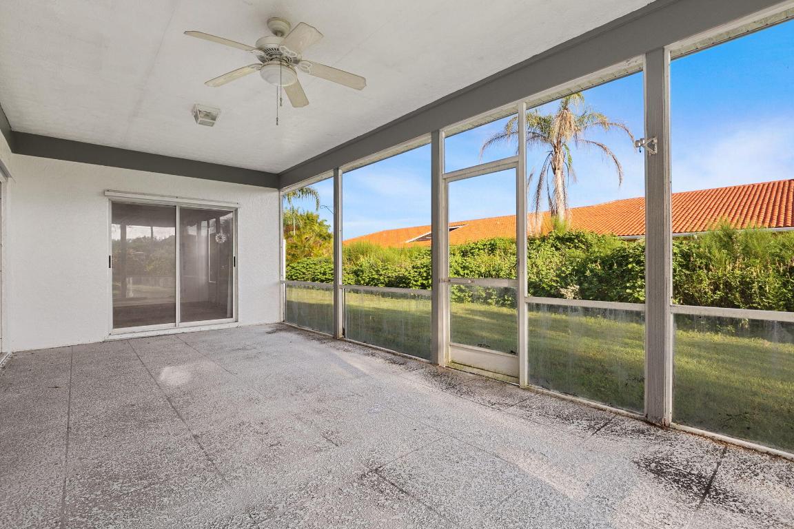 PALM LAKES GARDENS - Residential