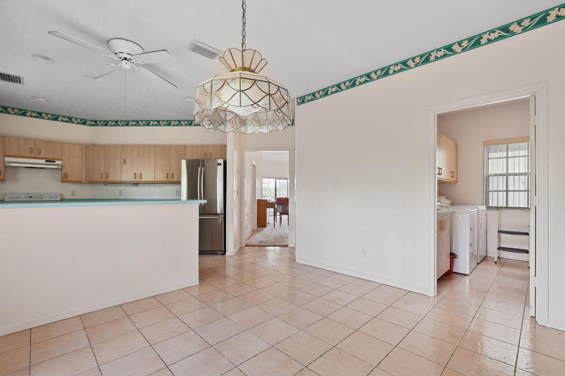 PALM LAKES GARDENS - Residential