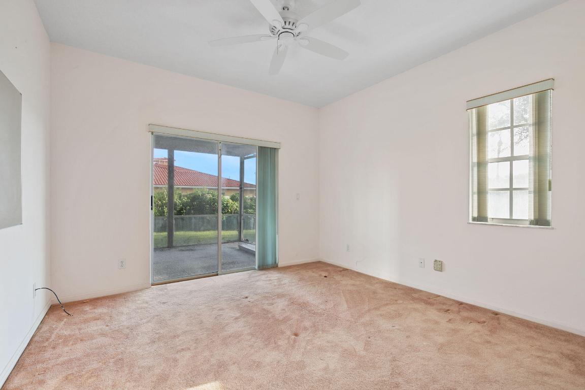 PALM LAKES GARDENS - Residential