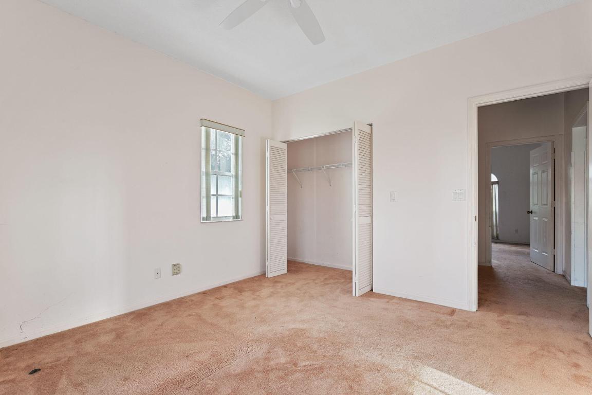 PALM LAKES GARDENS - Residential