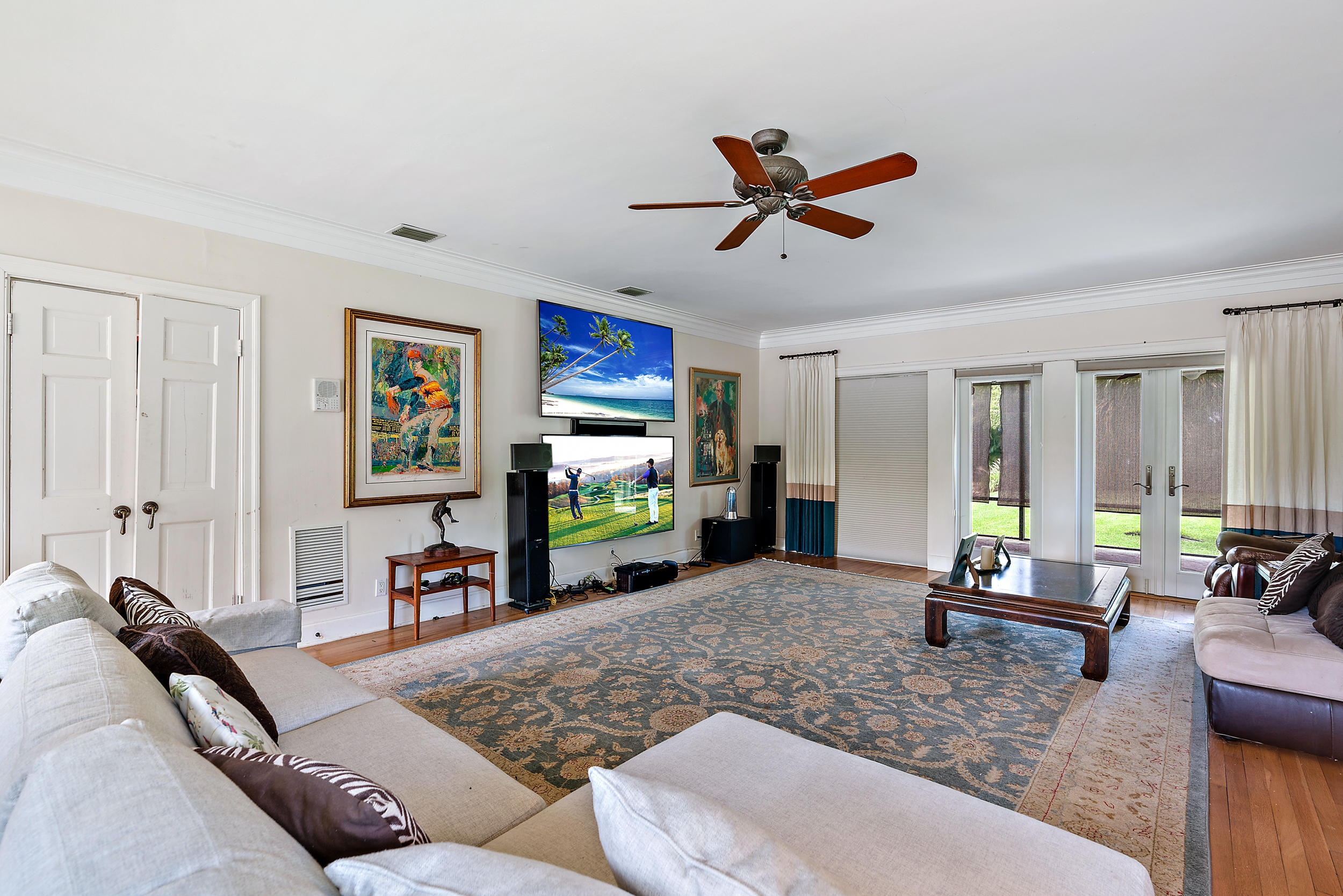 YACHT HARBOR EST - Residential