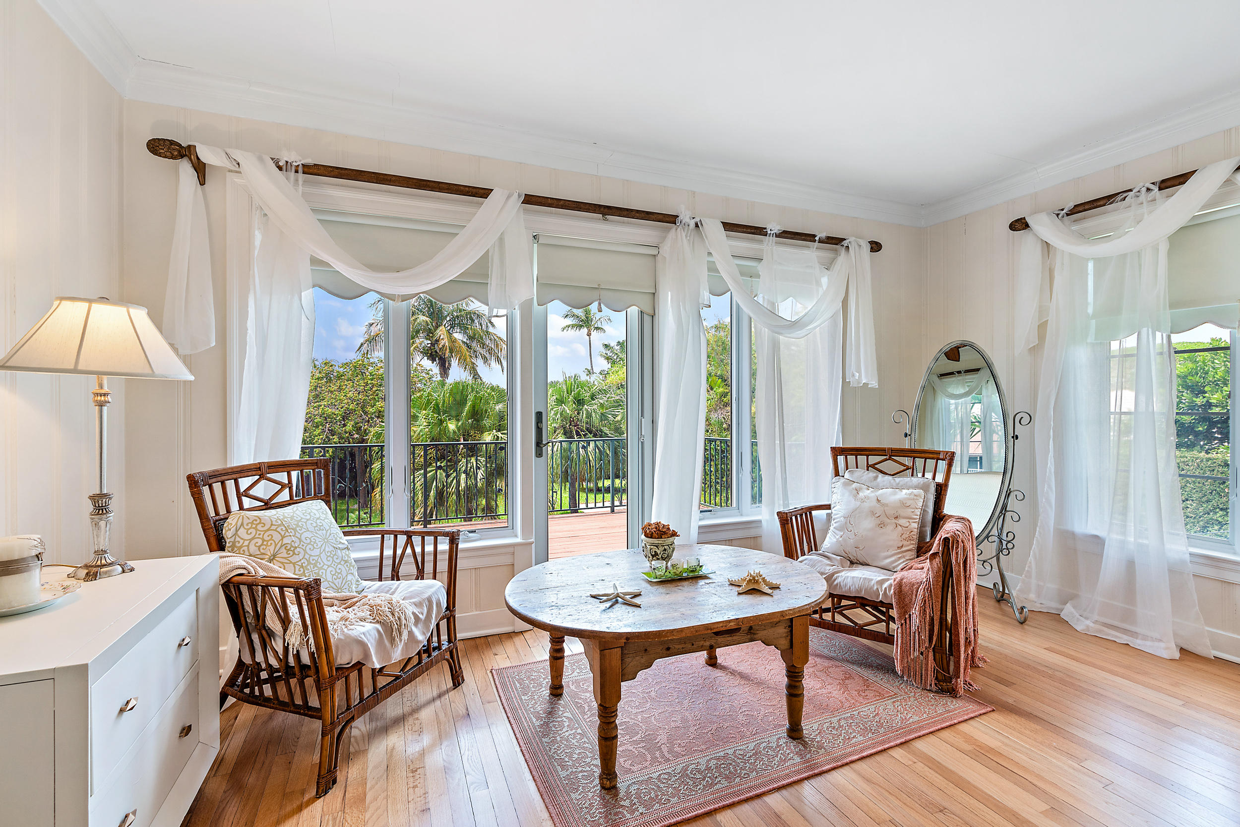 YACHT HARBOR EST - Residential