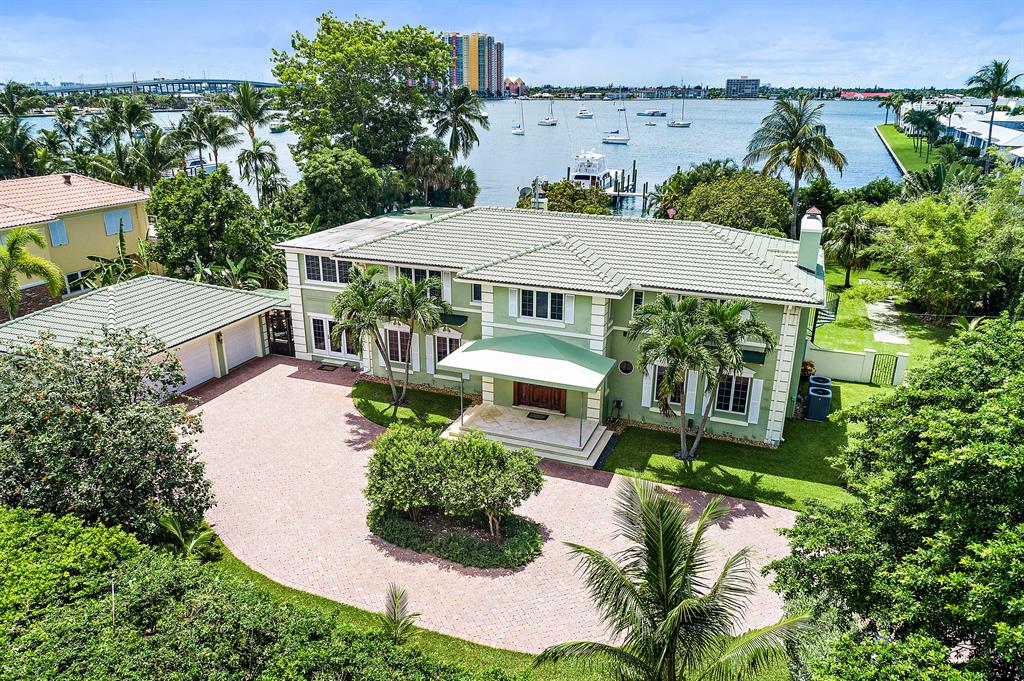 YACHT HARBOR EST - Residential