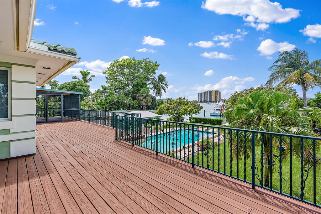 YACHT HARBOR EST - Residential