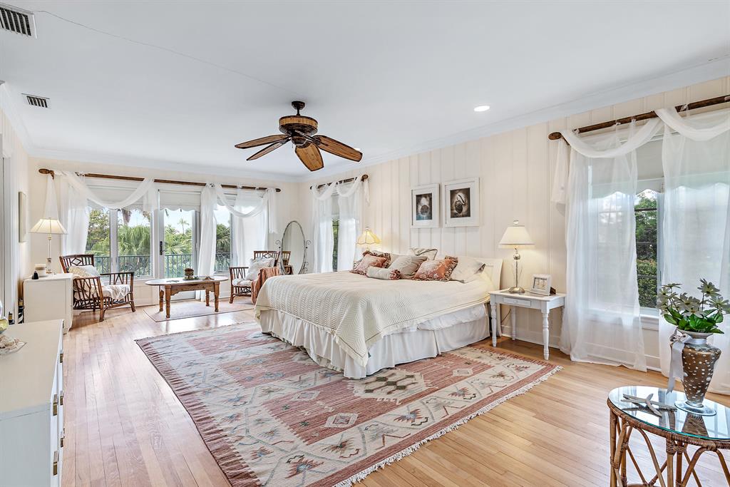 YACHT HARBOR EST - Residential