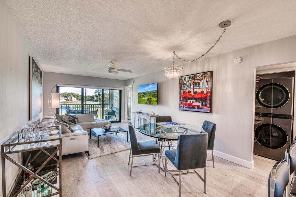 Photo of 12790 Briarlake Drive #202, Palm Beach Gardens, FL 33418 (MLS # R11146140)