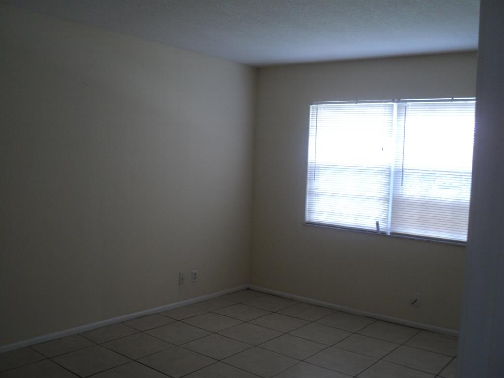 MIDPORT PLACE II - Residential