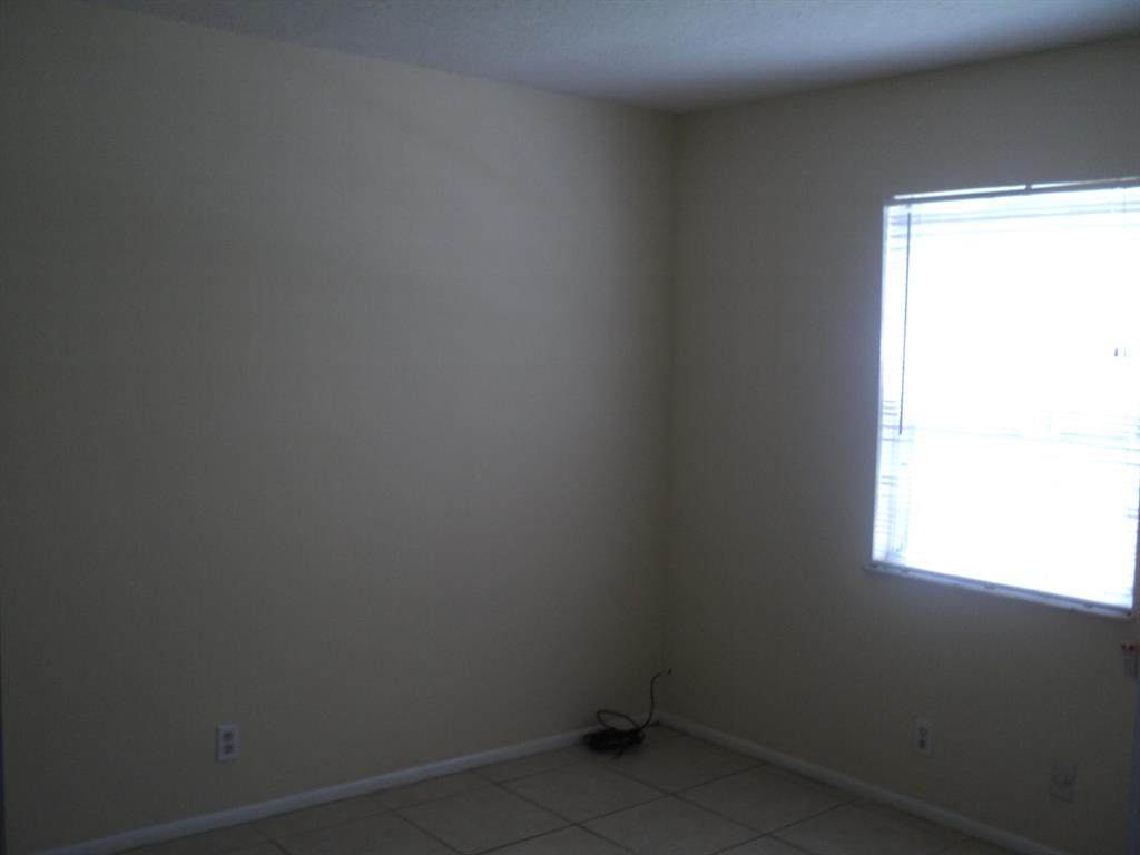 MIDPORT PLACE II - Residential