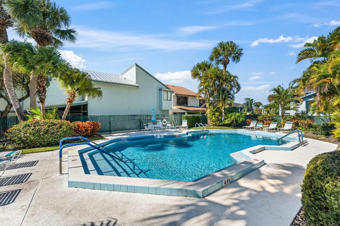 POPPLETON CREEK CONDO - Residential