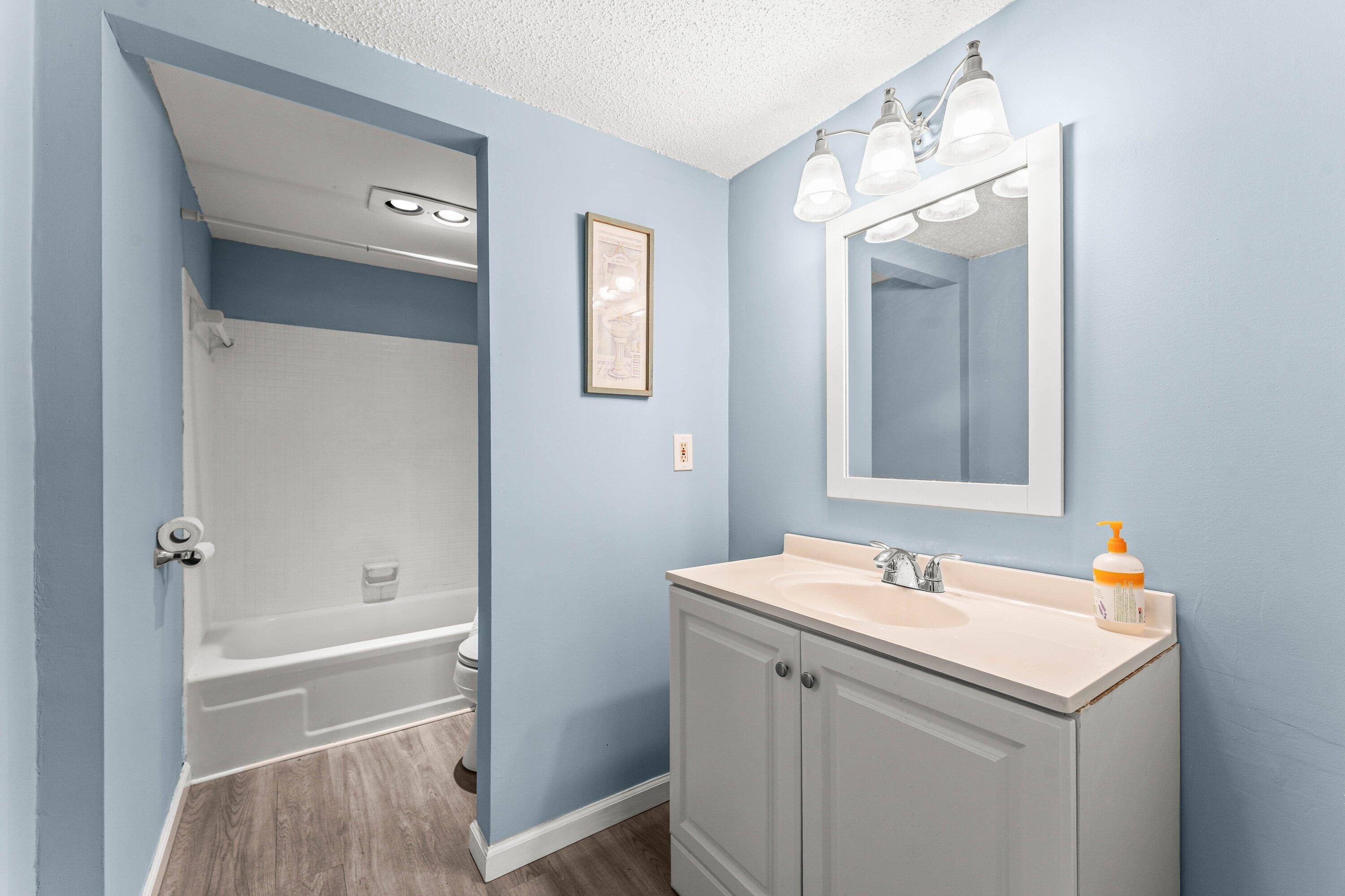 POPPLETON CREEK CONDO - Residential