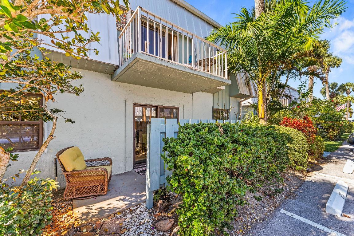 POPPLETON CREEK CONDO - Residential