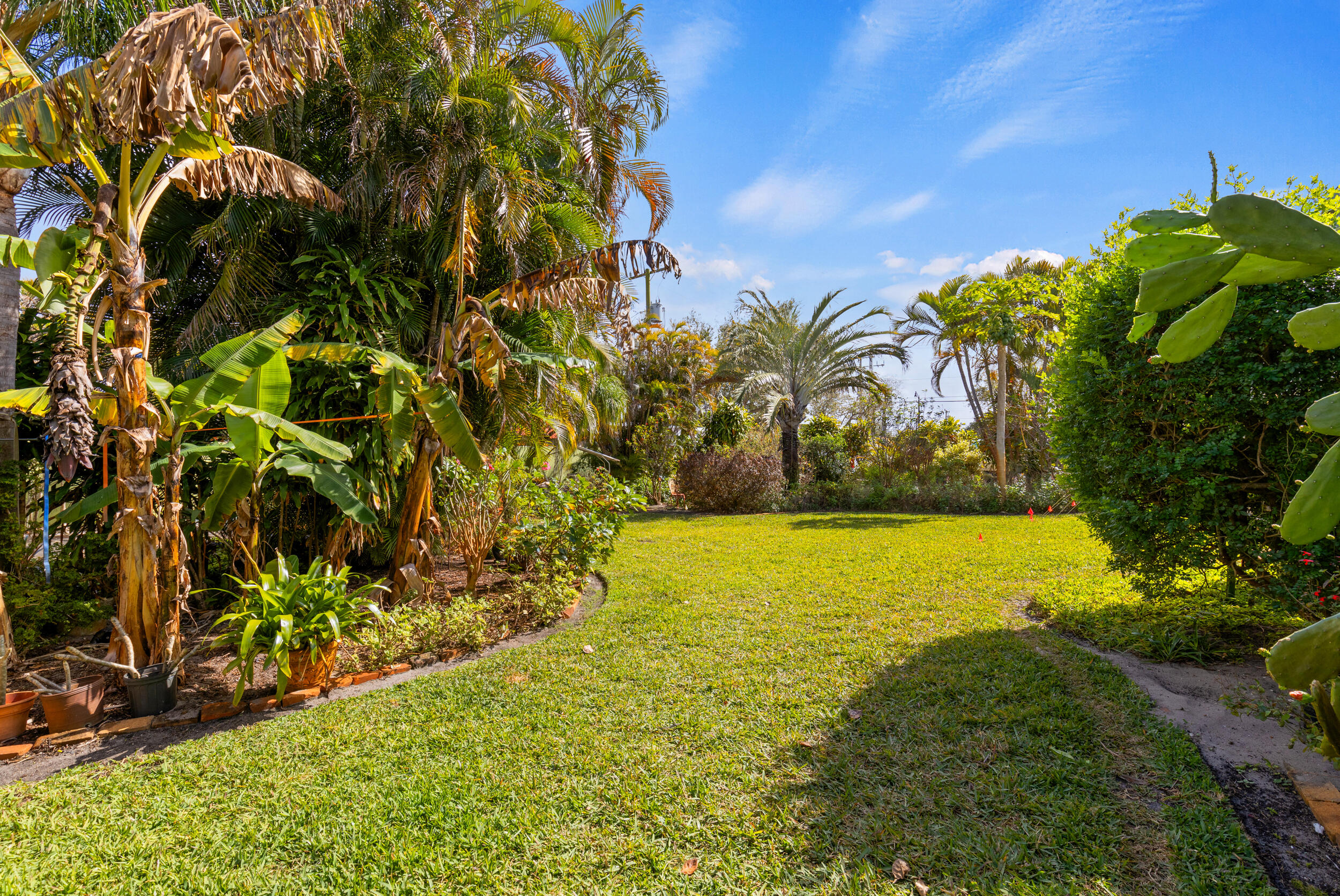MANTYHARJU LANTANA IN - Residential
