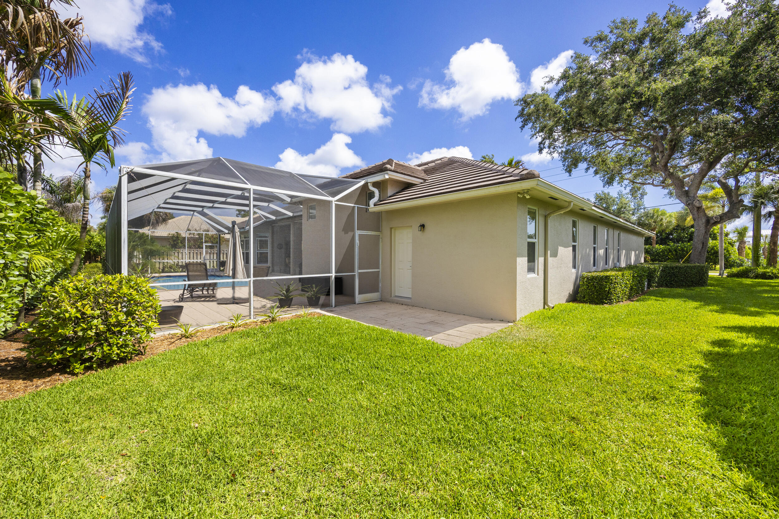 JUPITER RIVER ESTATES - Residential