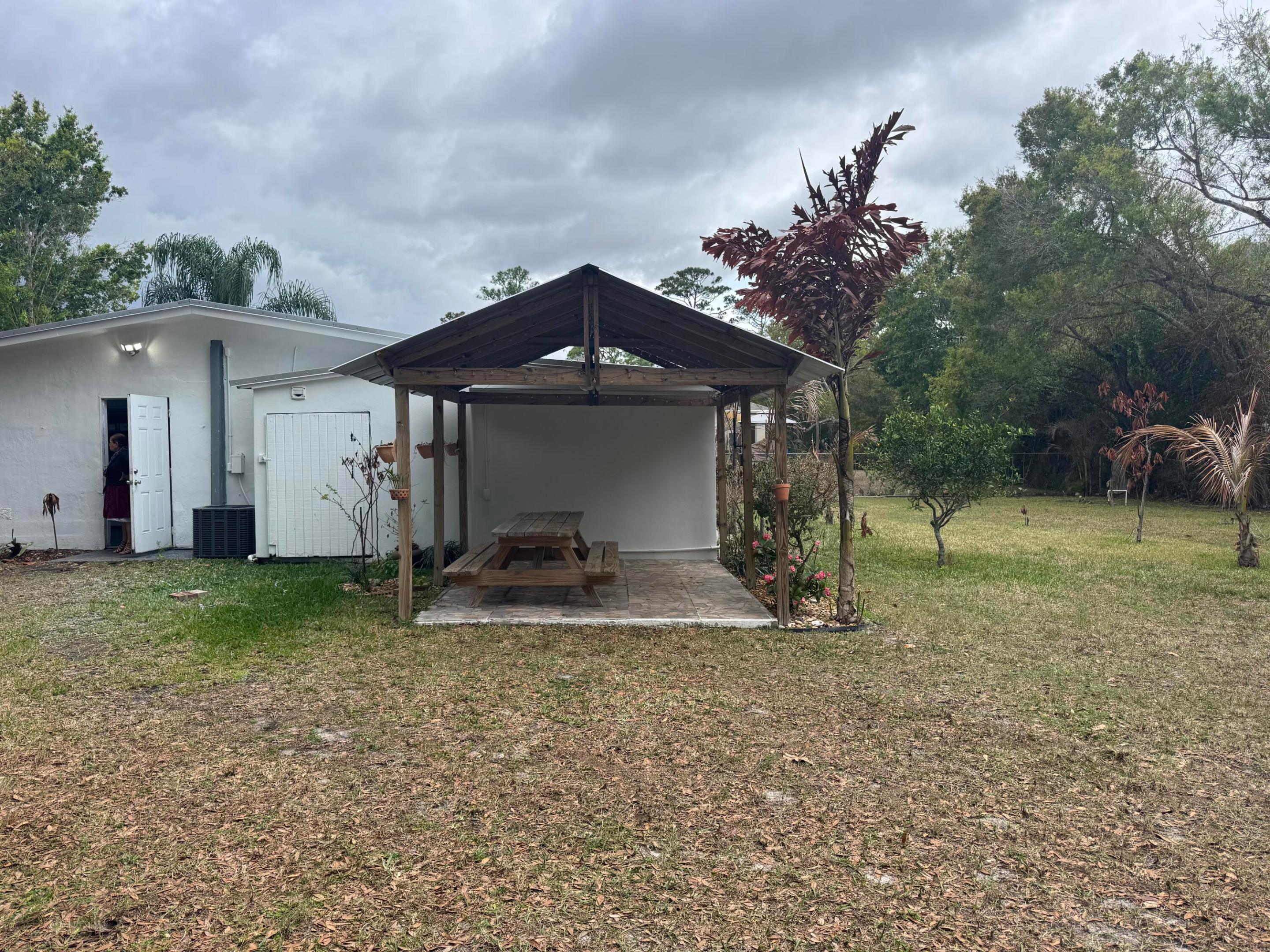 LAKEWOOD PARK UNIT 10 - Residential