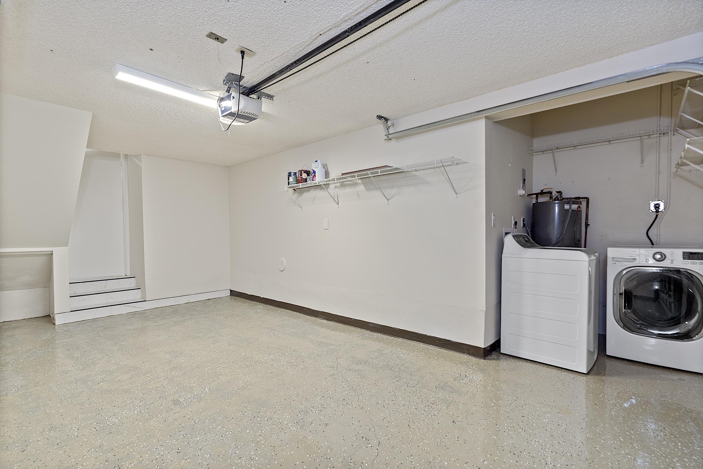 WESTWOOD LAKES 4 WESTWOOD GARDENS - Residential