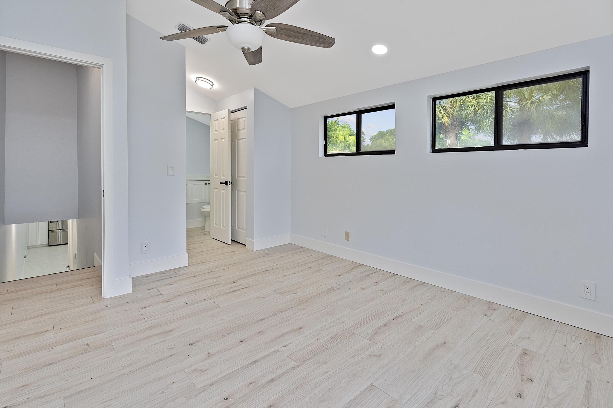 WESTWOOD LAKES 4 WESTWOOD GARDENS - Residential