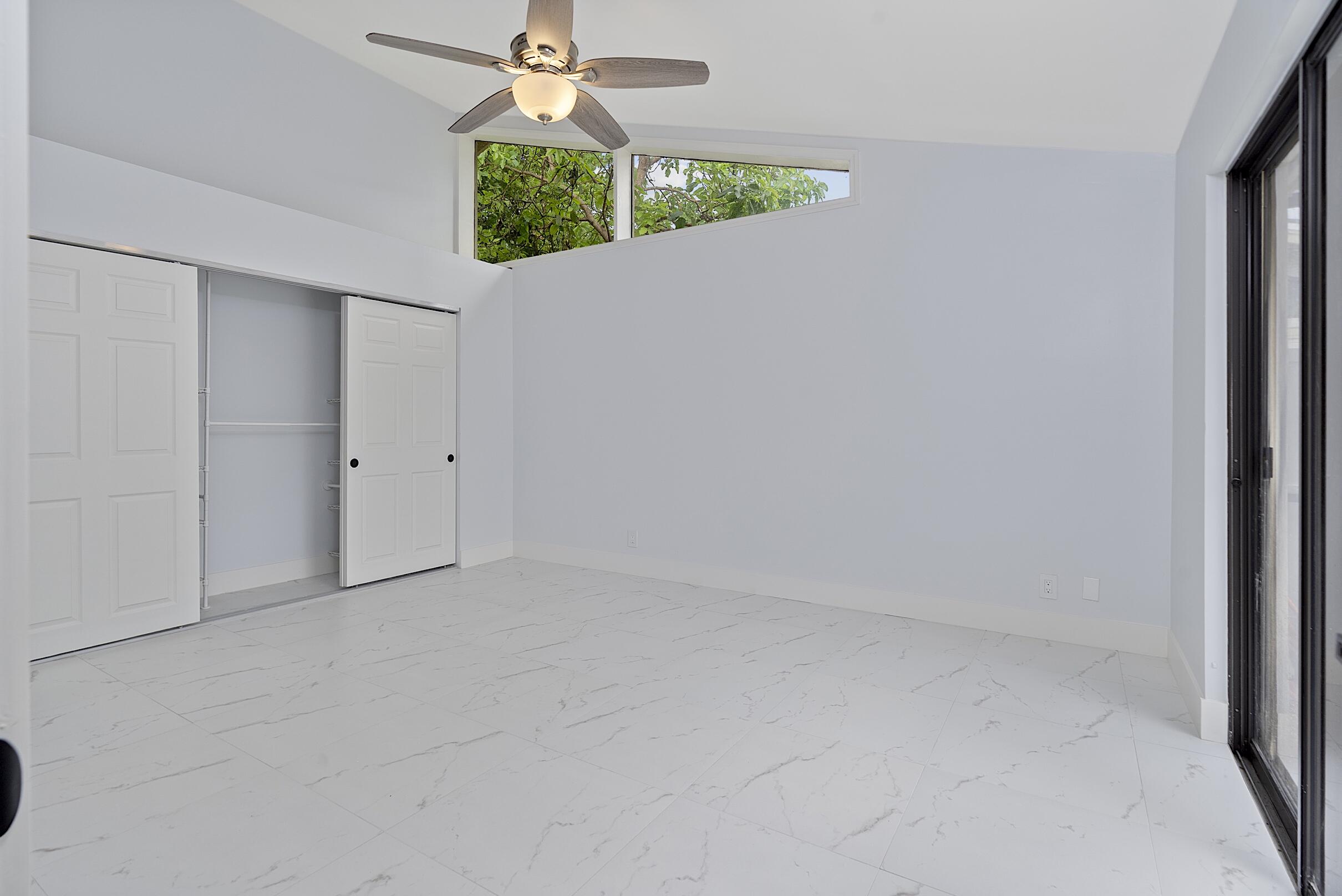 WESTWOOD LAKES 4 WESTWOOD GARDENS - Residential