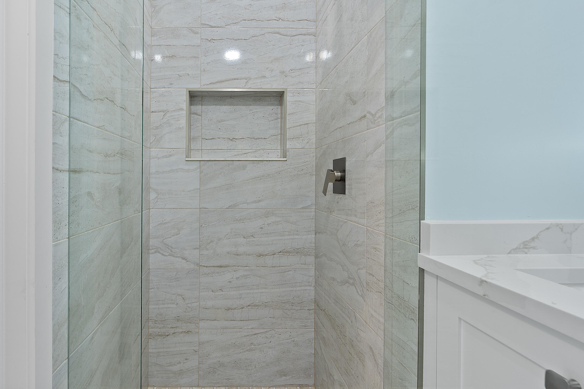 WESTWOOD LAKES 4 WESTWOOD GARDENS - Residential