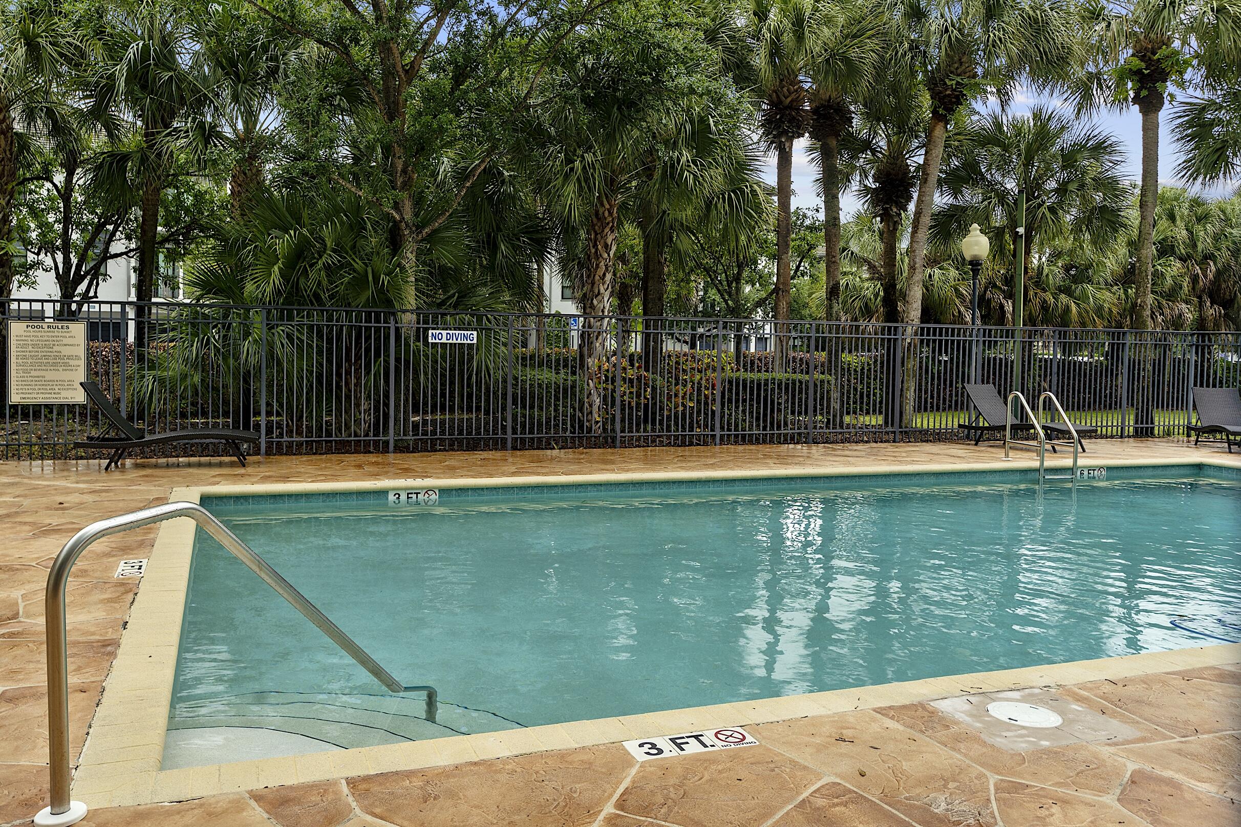 WESTWOOD LAKES 4 WESTWOOD GARDENS - Residential